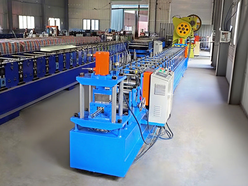 Machines de formage de rouleaux de canaux à entretoises solaires