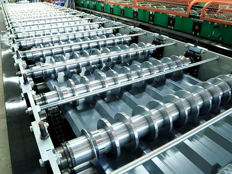 Machine de formage de rouleaux de feuilles IBR de type 1000